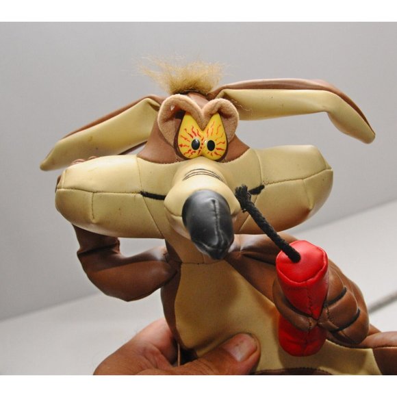 Vtg Wile E Coyote Remote Control Holder Hilarious Beep Beep Ca. 2000 Looney tune - Picture 13 of 13